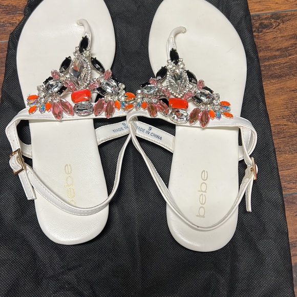 Bebe - Picture 4 of 6